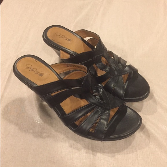 Jaclyn Smith Shoes - Jaclyn Smith black pumps